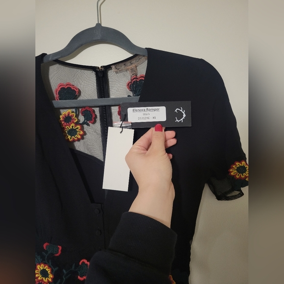 NWT- XS Elenora Romper- For Love and Lemons - Picture 6 of 13